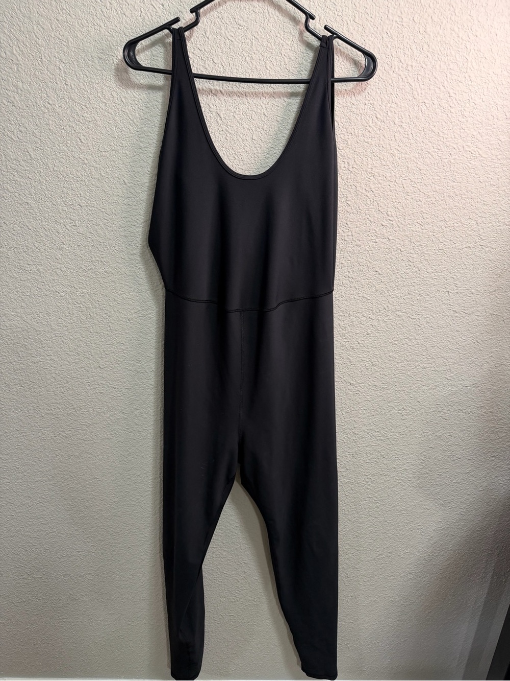 Old Navy Black Sleeveless Scoop-Neck Jumpsuit